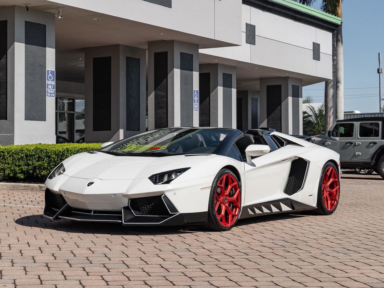 Used 2016 Lamborghini Aventador LP 700-4 AWD/4WD image 16