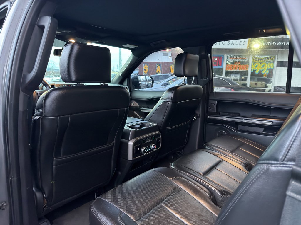 Used 2018 Ford Expedition Max XLT w/ Equipment Group 202A image 12
