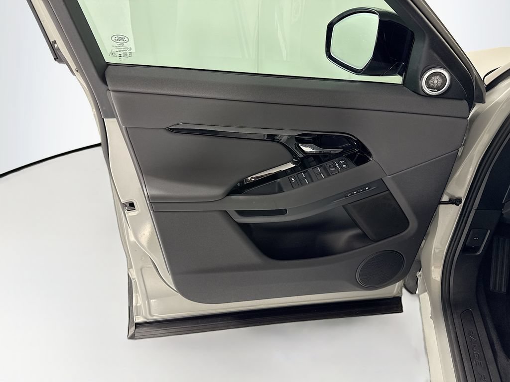 Certified 2025 Land Rover Range Rover Evoque S AWD/4WD image 24