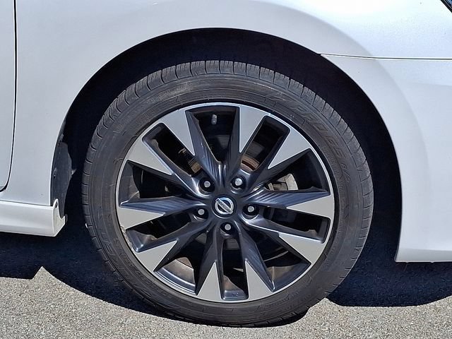 Used 2018 Nissan Sentra SR FWD image 8