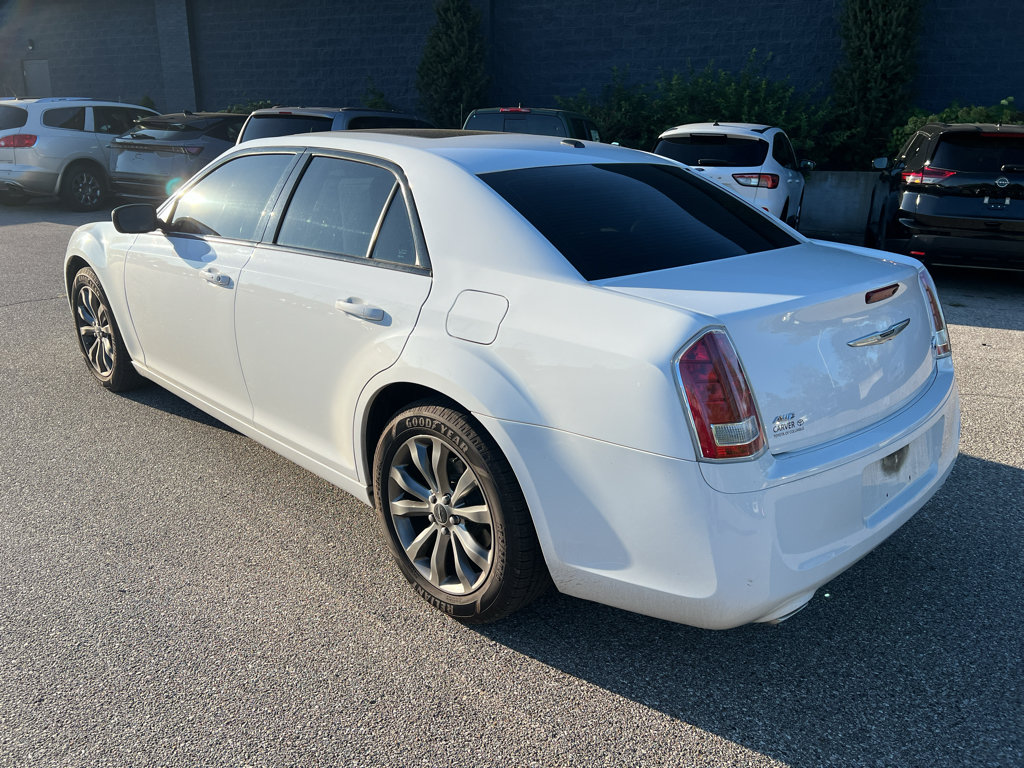 Used 2014 Chrysler 300 S AWD/4WD image 5