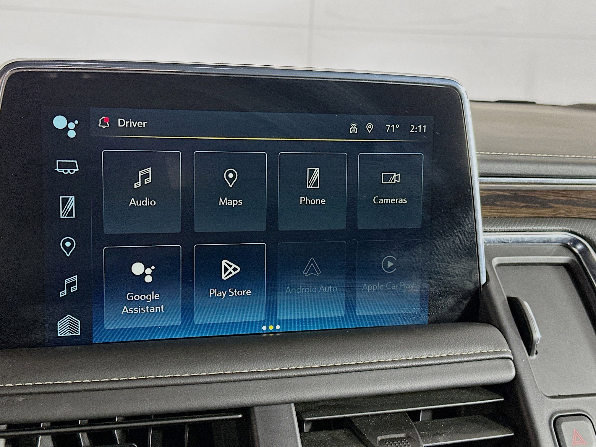 Used 2024 Chevrolet Suburban Premier image 21