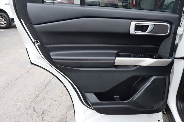 Used 2023 Ford Explorer XLT w/ Equipment Group 202A AWD/4WD image 25