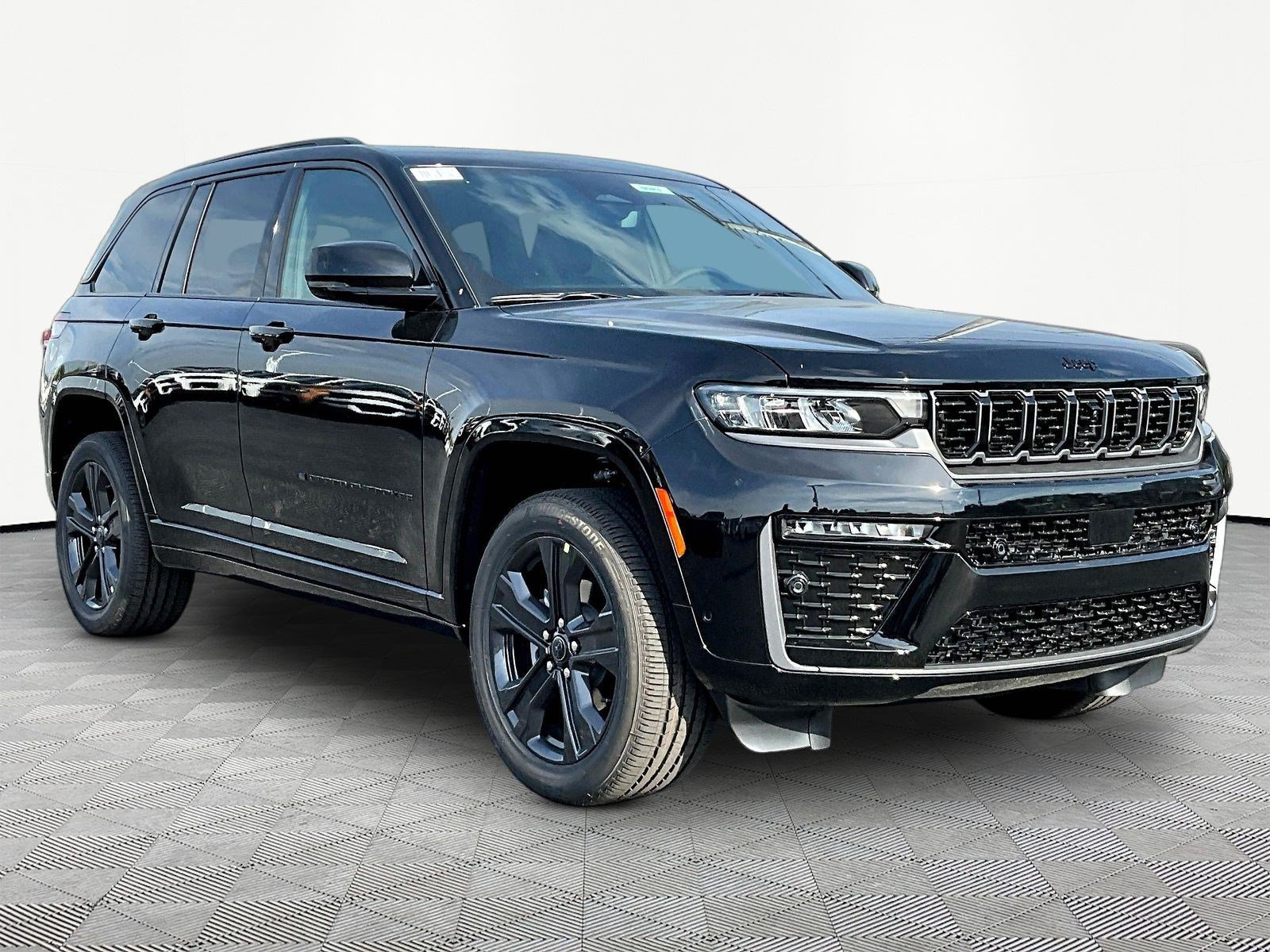 New 2027 Jeep Grand Cherokee Limited AWD/4WD image 3