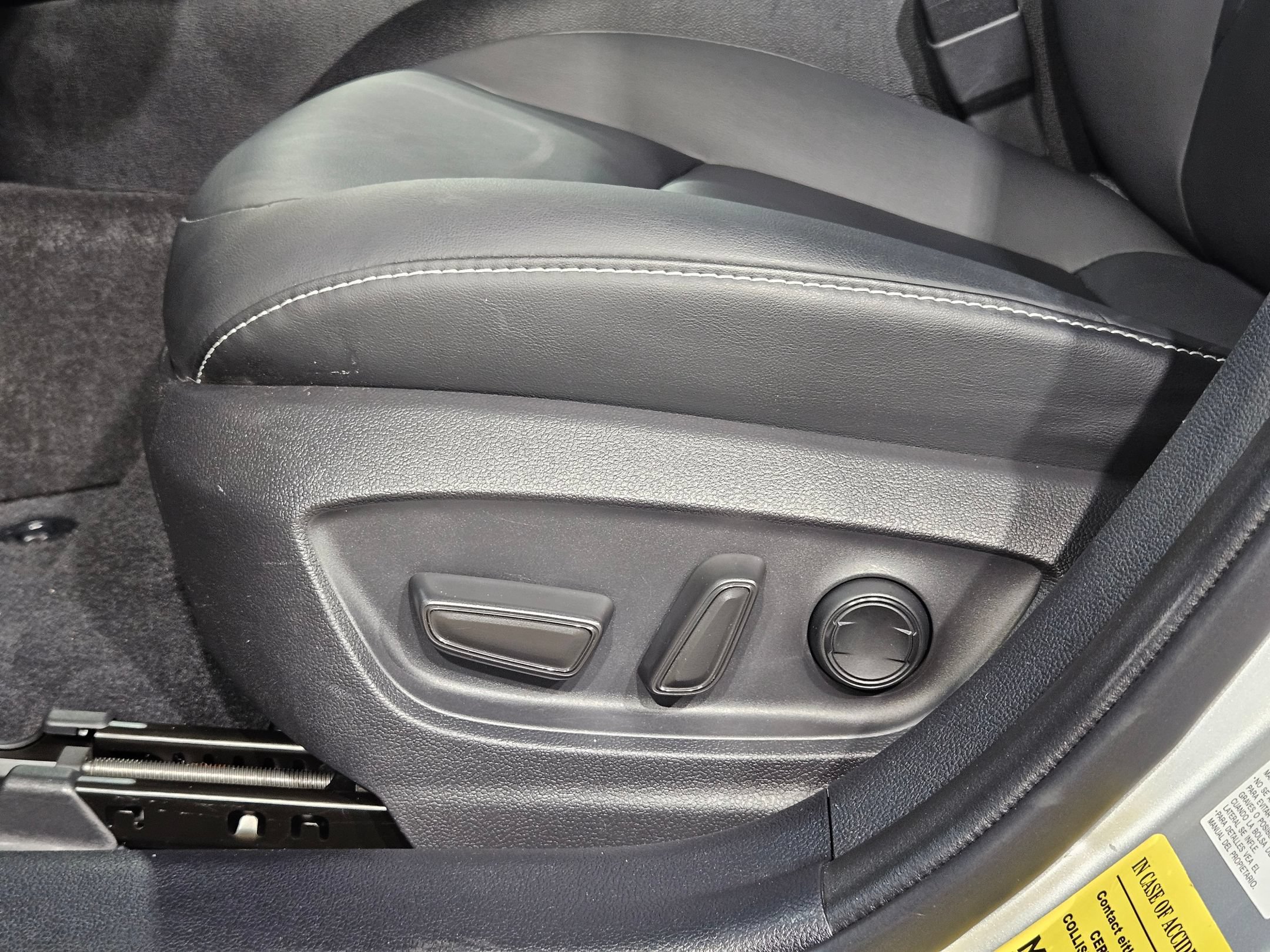Used 2021 Toyota Prius Prime Limited FWD image 23