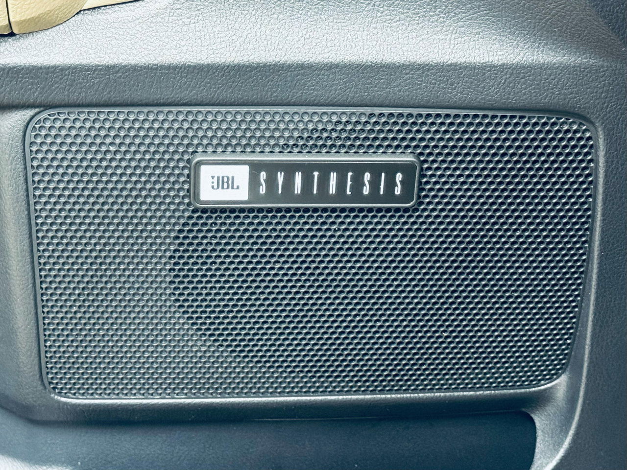 Used 2020 Toyota Sequoia Platinum image 30