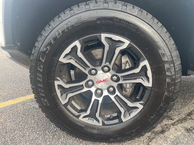 Used 2024 GMC Canyon AT4 image 22
