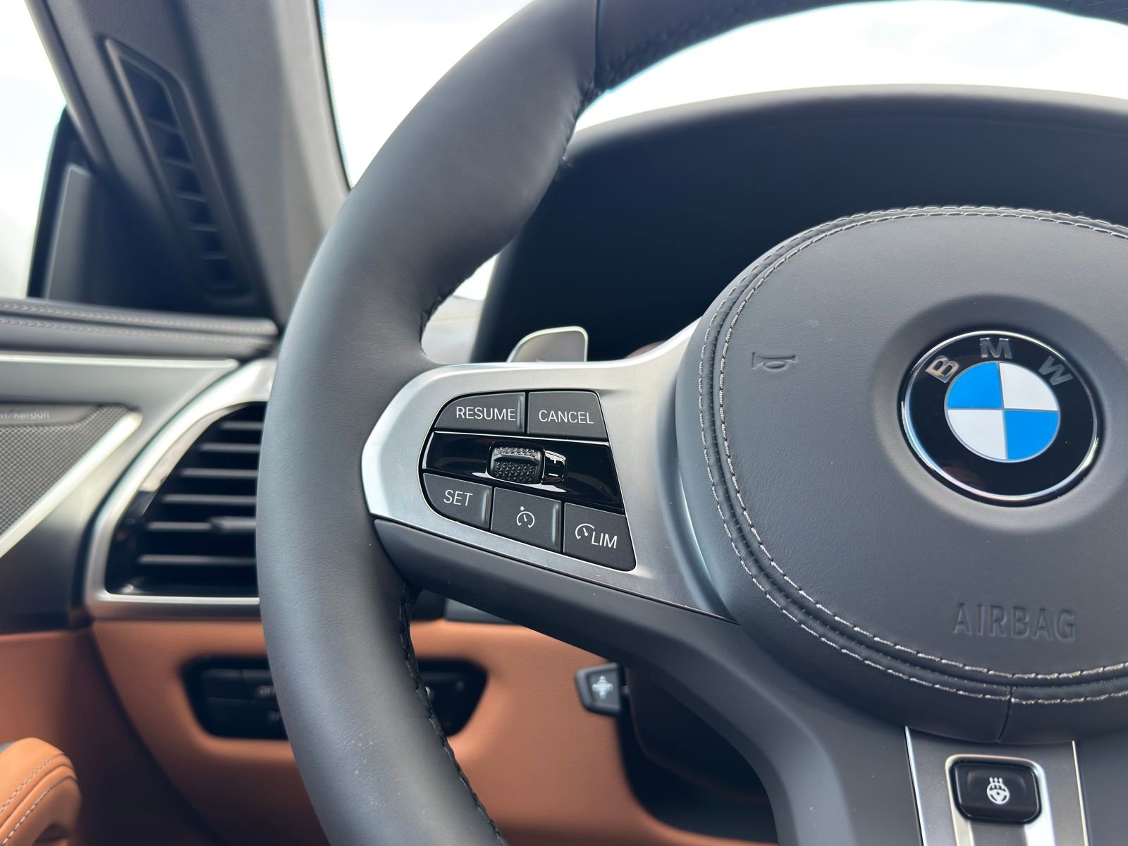 New 2026 BMW 840i Convertible w/ Comfort Seating Package image 18