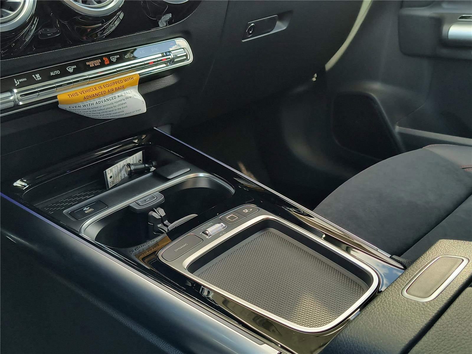 New 2025 Mercedes-Benz GLA 250 image 9