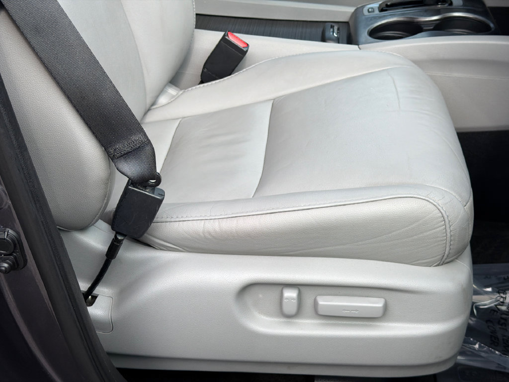 Used 2017 Honda Pilot EX-L image 12