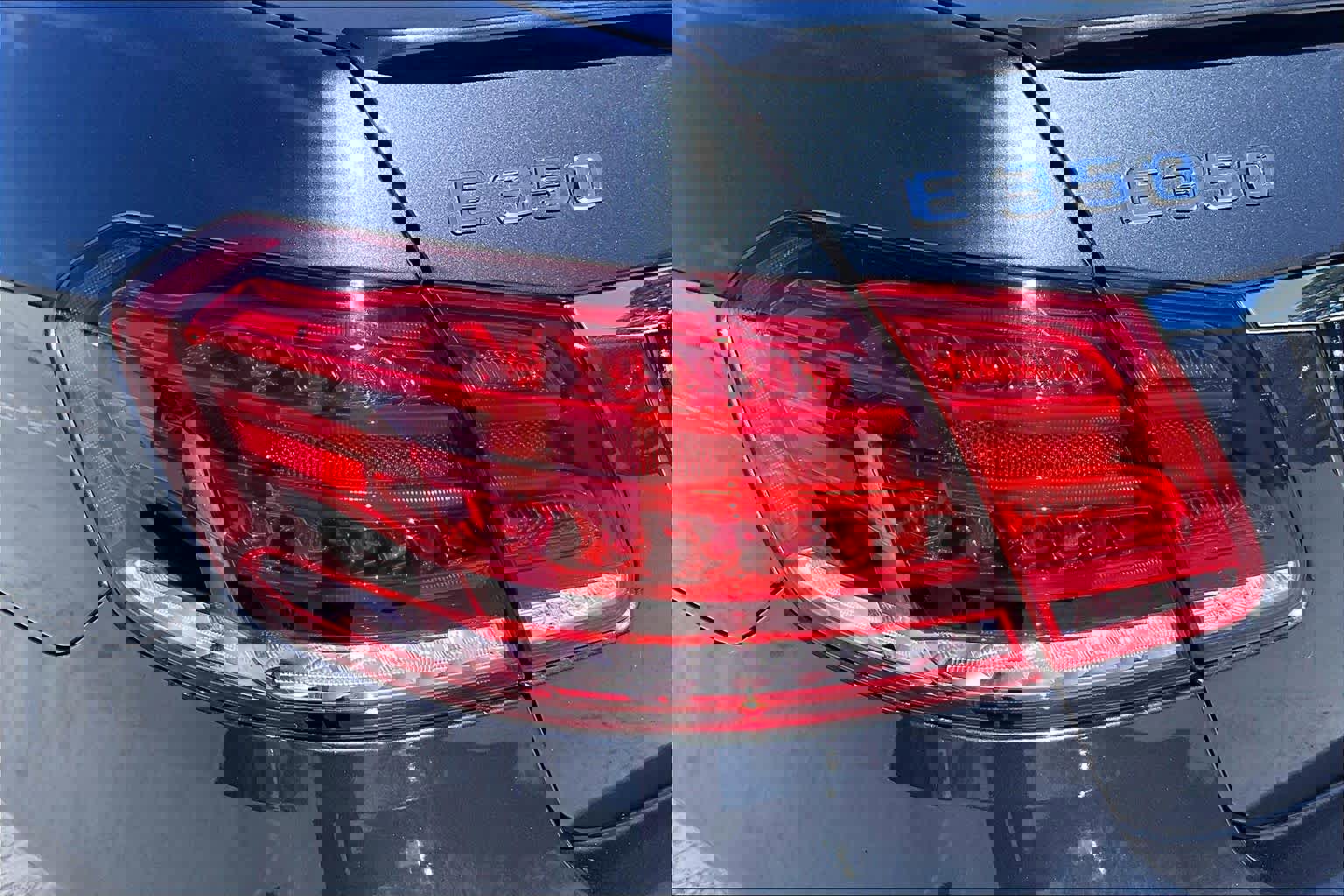 Used 2014 Mercedes-Benz E 350 4MATIC Sedan image 28