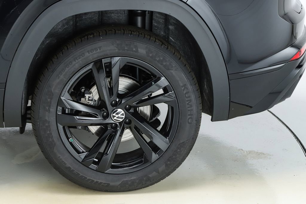 New 2026 Volkswagen Atlas Cross Sport SEL R-Line image 45