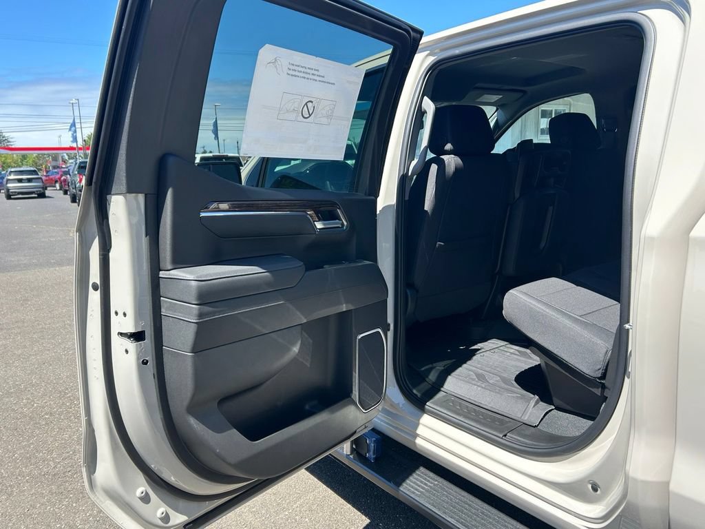 New 2026 GMC Sierra 1500 SLE w/ X31 Off-Road Package AWD/4WD image 36