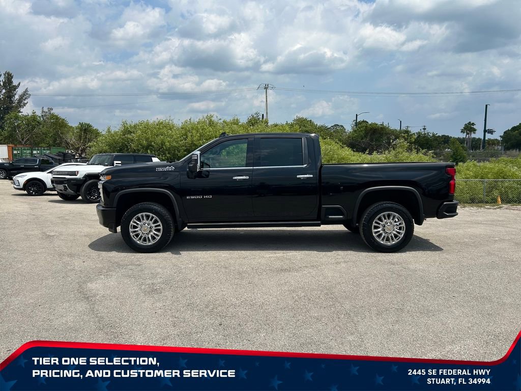 Used 2022 Chevrolet Silverado 2500 High Country w/ Technology Package AWD/4WD image 8