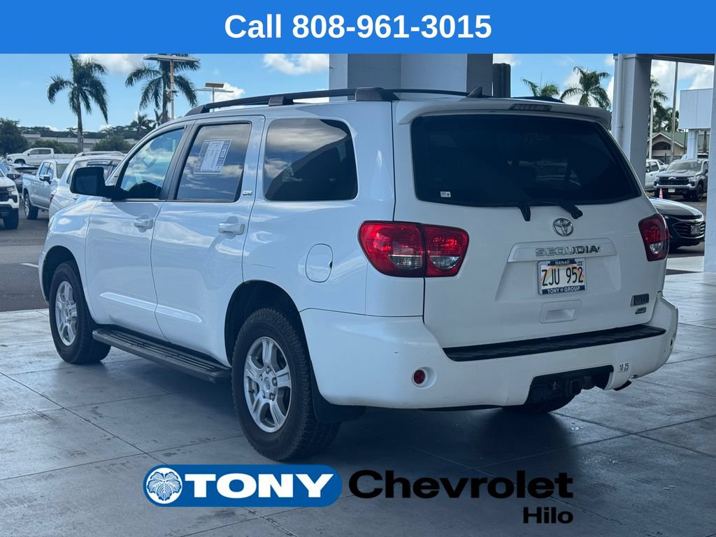 Used 2016 Toyota Sequoia SR5 AWD/4WD image 3