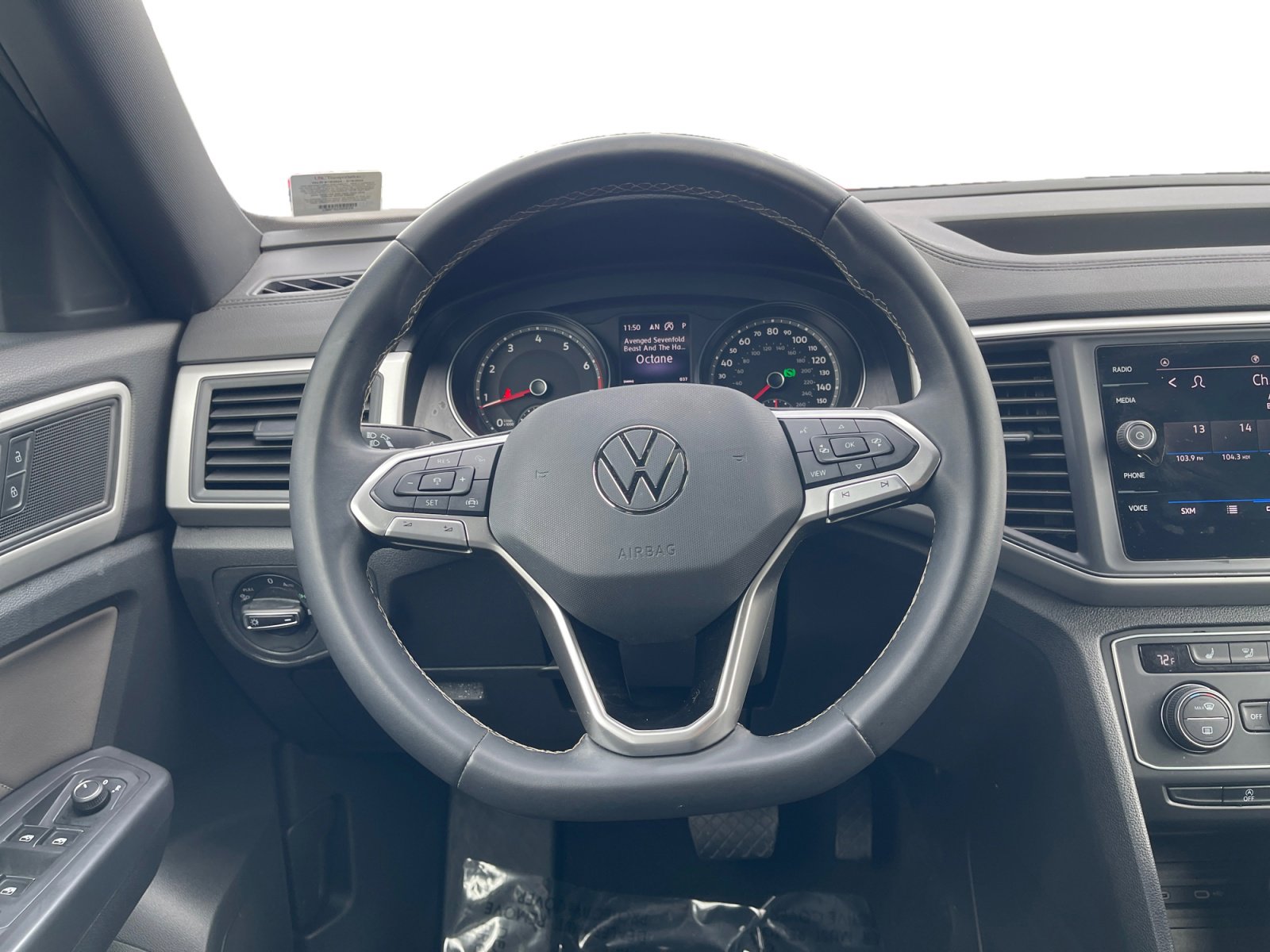 Used 2021 Volkswagen Atlas Cross Sport SE w/ Panoramic Sunroof Package image 12