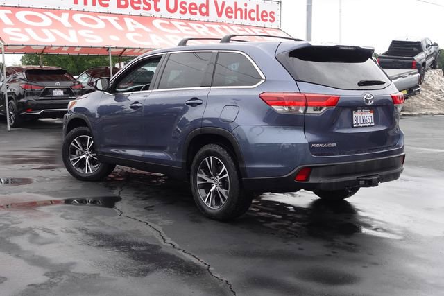 Certified 2019 Toyota Highlander LE FWD image 11