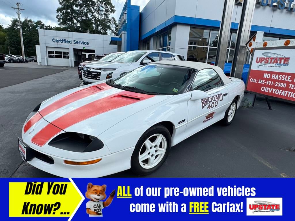 Used 1995 Chevrolet Camaro Z28 RWD image 2