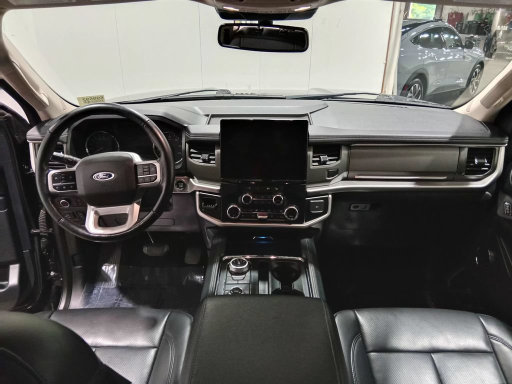 Certified 2024 Ford Expedition Max XLT AWD/4WD image 16