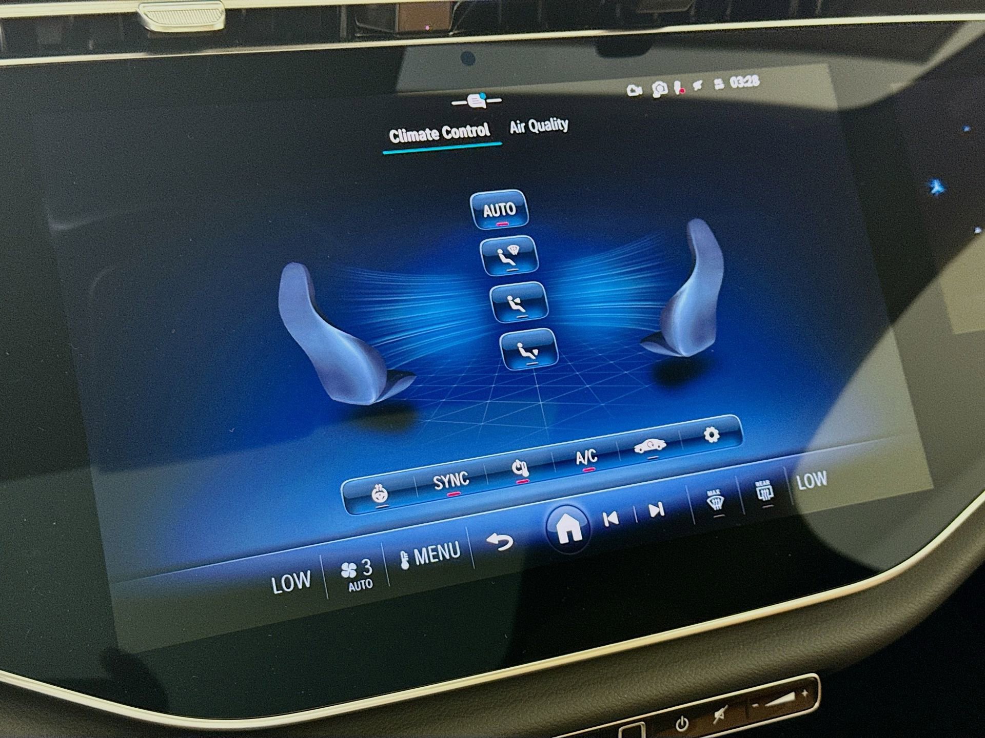 New 2026 Mercedes-Benz E 450 4MATIC Sedan image 17