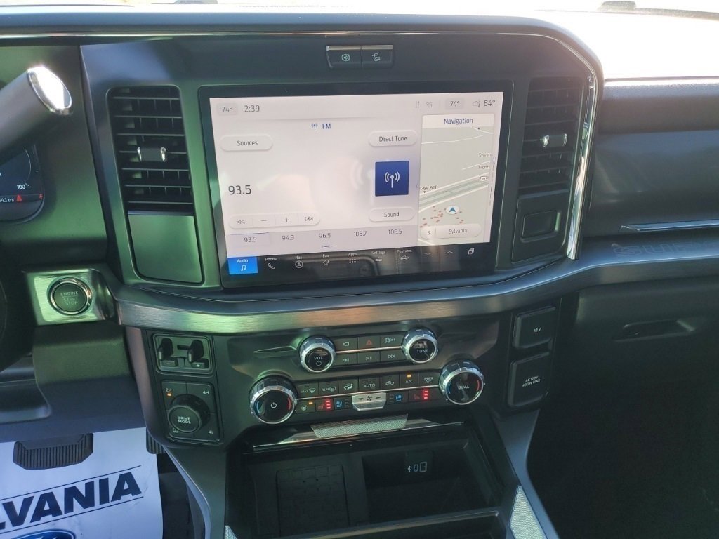 Used 2025 Ford F250 Lariat w/ Chrome Package image 21