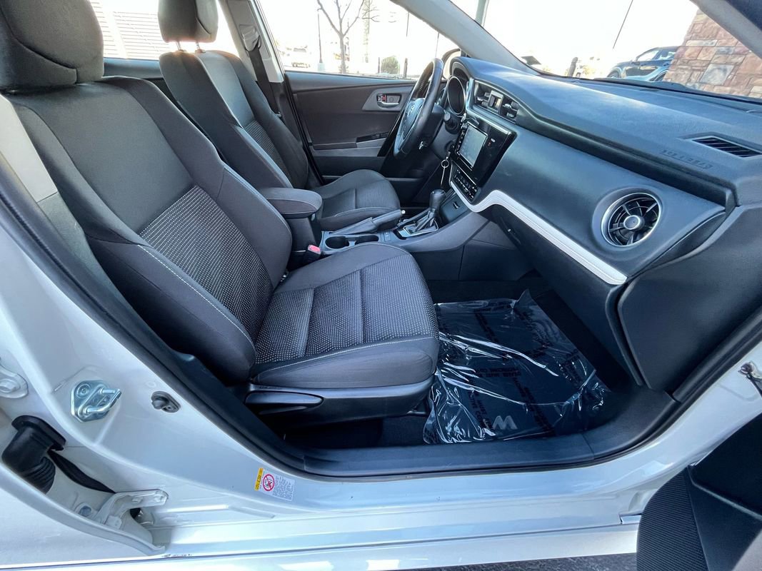 Used 2017 Toyota Corolla iM image 18