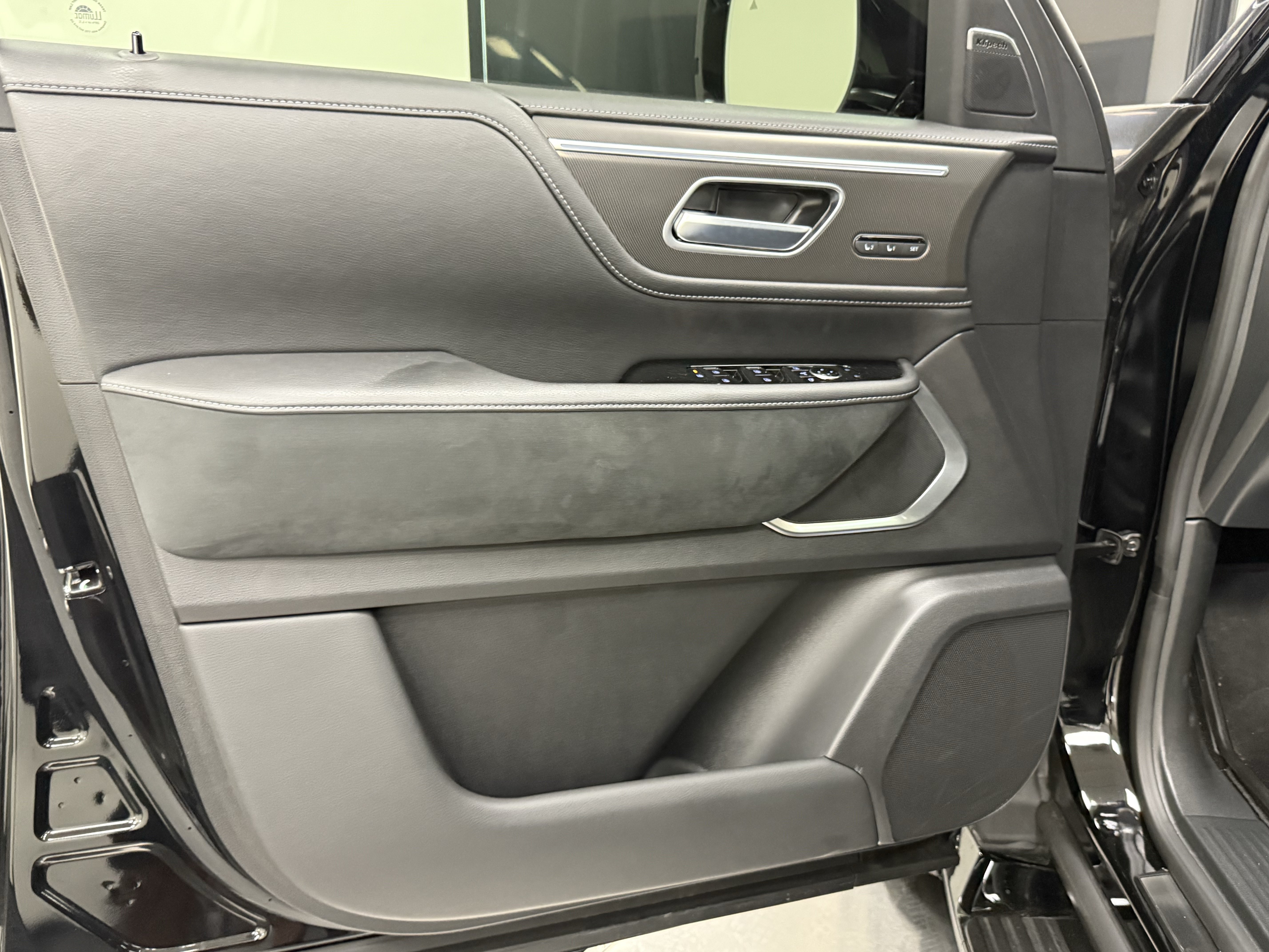 Certified 2026 INFINITI QX80 Luxe w/ Cargo Package RWD image 10