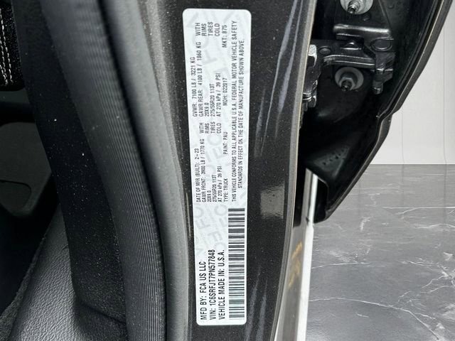 Used 2023 RAM 1500 Laramie image 32