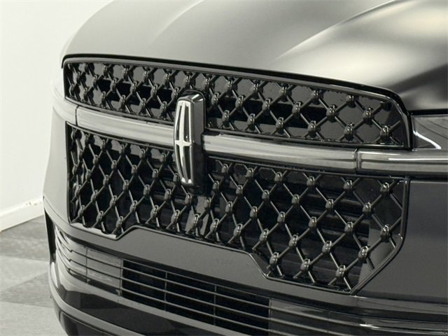 New 2025 Lincoln Navigator Black Label image 4