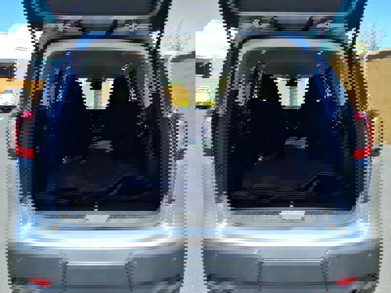 Certified 2023 Subaru Ascent Premium w/ Convenience Package image 16