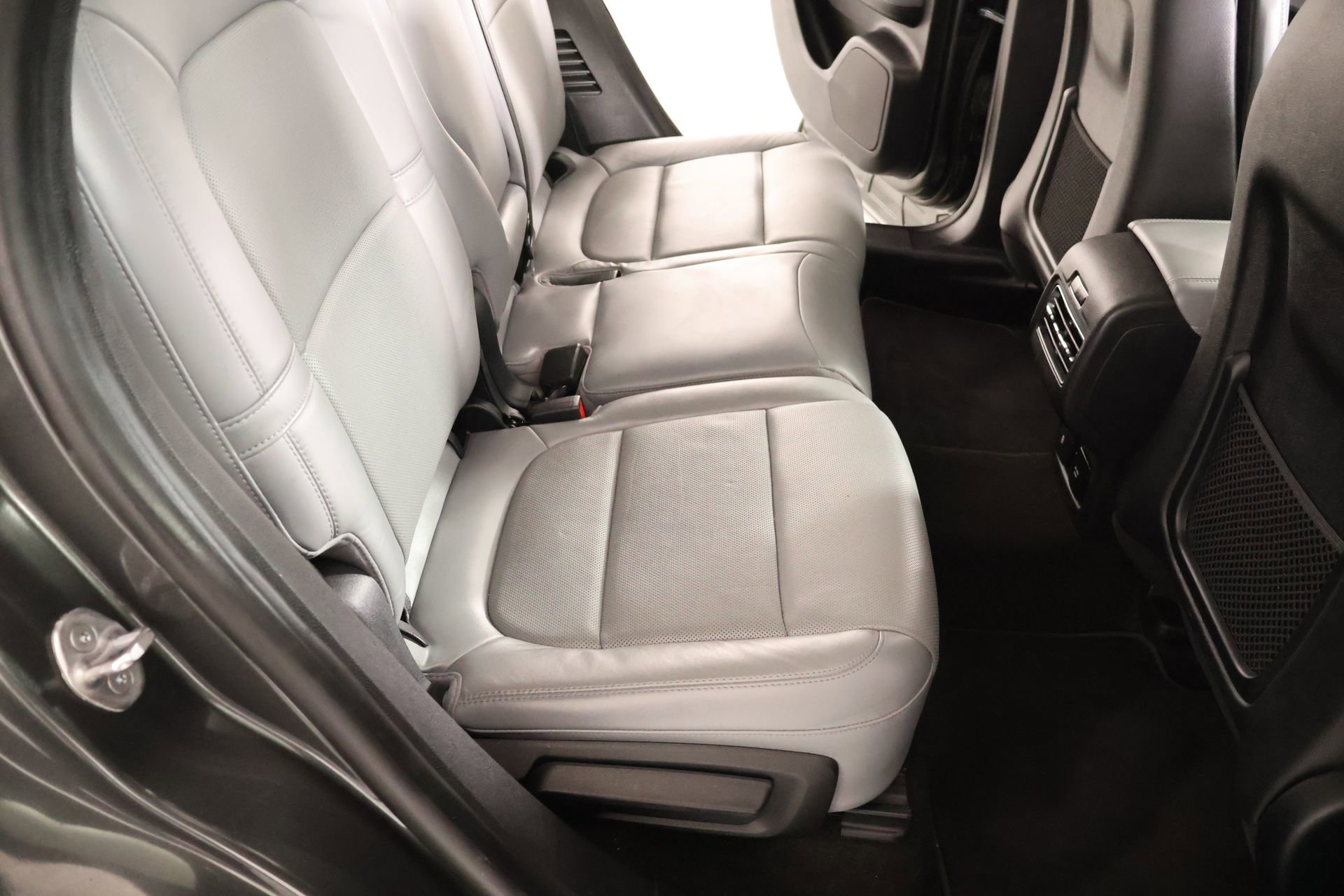 Used 2020 Lincoln Corsair Reserve w/ Equipment Group 201A FWD image 15