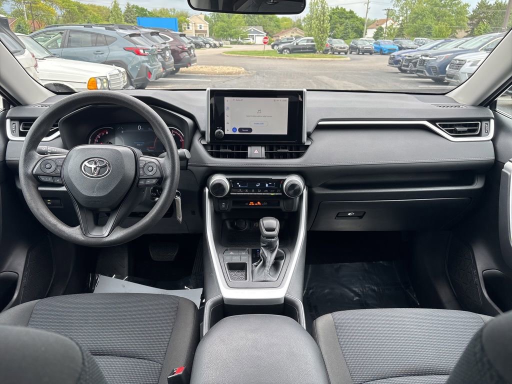 Used 2023 Toyota RAV4 LE FWD image 13
