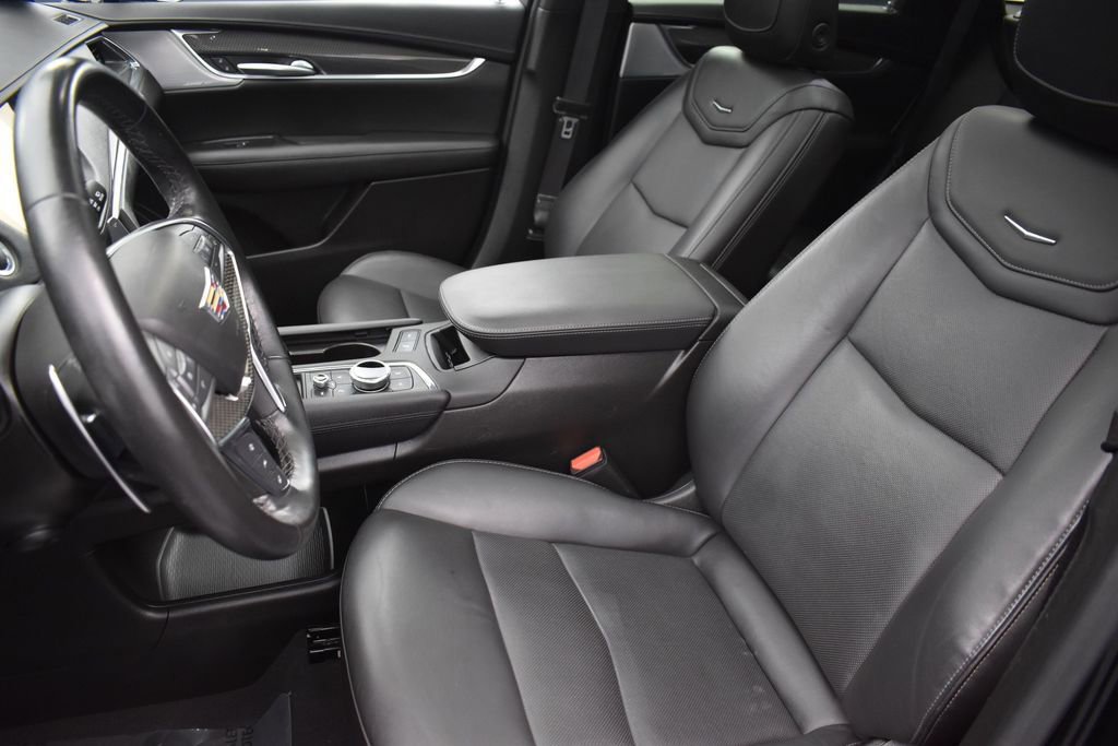 Used 2023 Cadillac XT5 Sportv w/ LPO, Floor Liner Package AWD/4WD image 14
