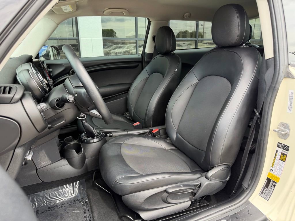 Used 2014 MINI Cooper 2-Door Hardtop FWD image 13