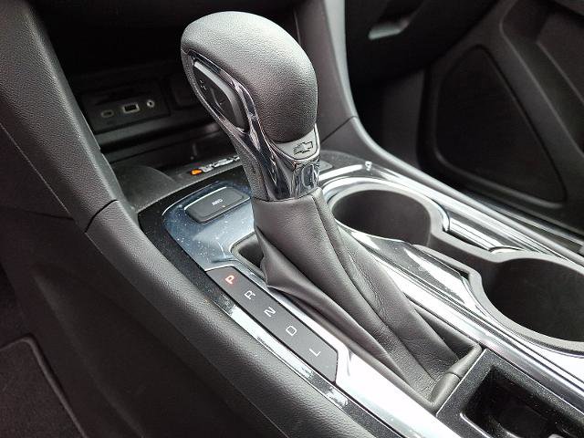 Used 2023 Chevrolet Equinox Premier image 15