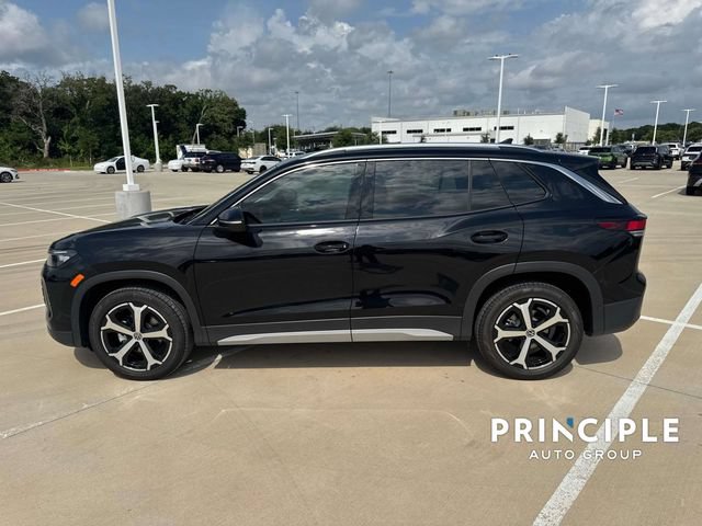 Used 2025 Volkswagen Tiguan SE FWD image 10