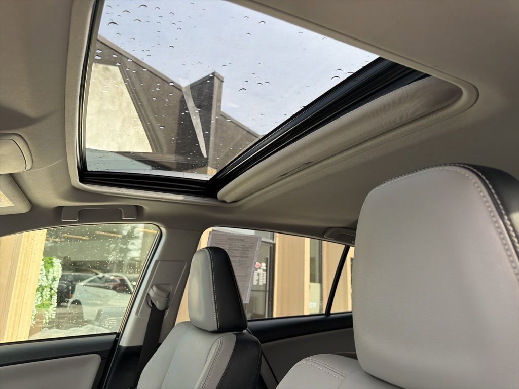 Used 2017 Toyota RAV4 Limited image 12