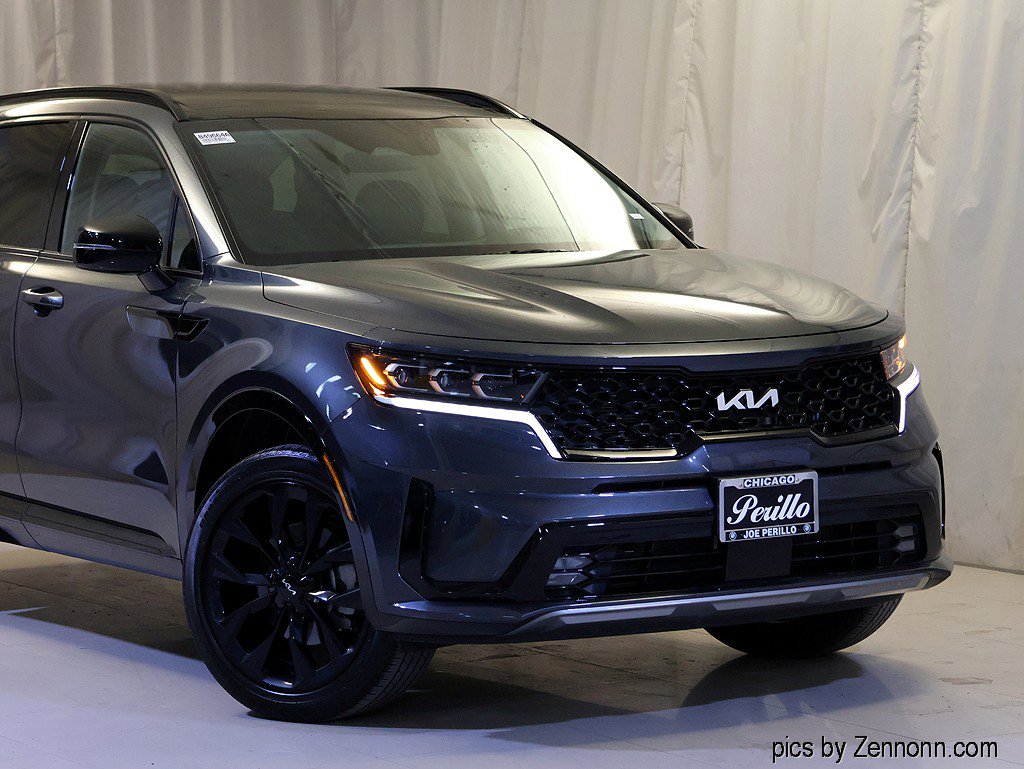 Used 2023 Kia Sorento SX AWD/4WD image 2