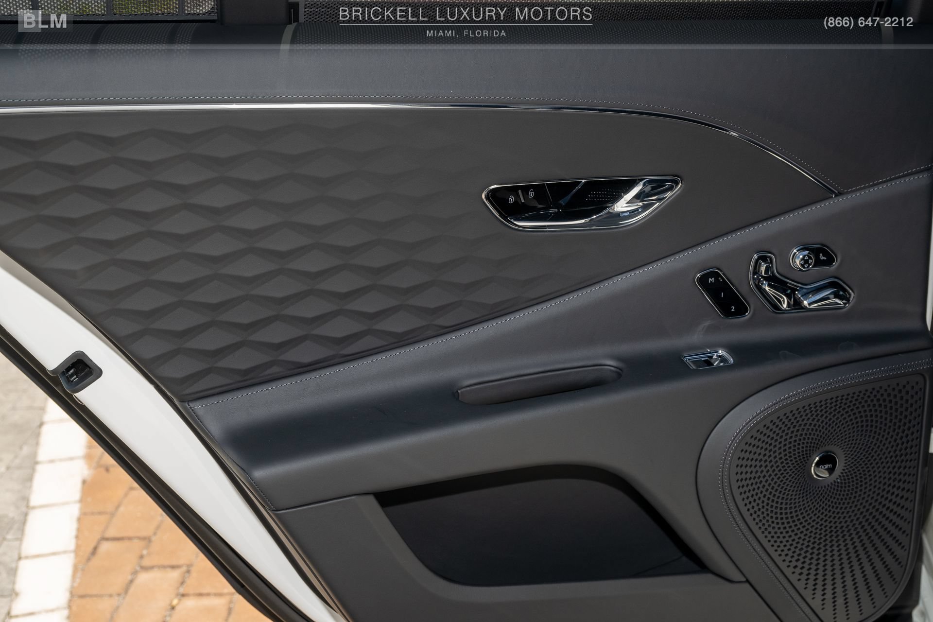 Used 2025 Bentley Flying Spur Plug-In Hybrid w/ First Edition Specification AWD/4WD image 18