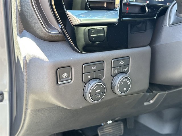 New 2025 Chevrolet Silverado 1500 LT image 15