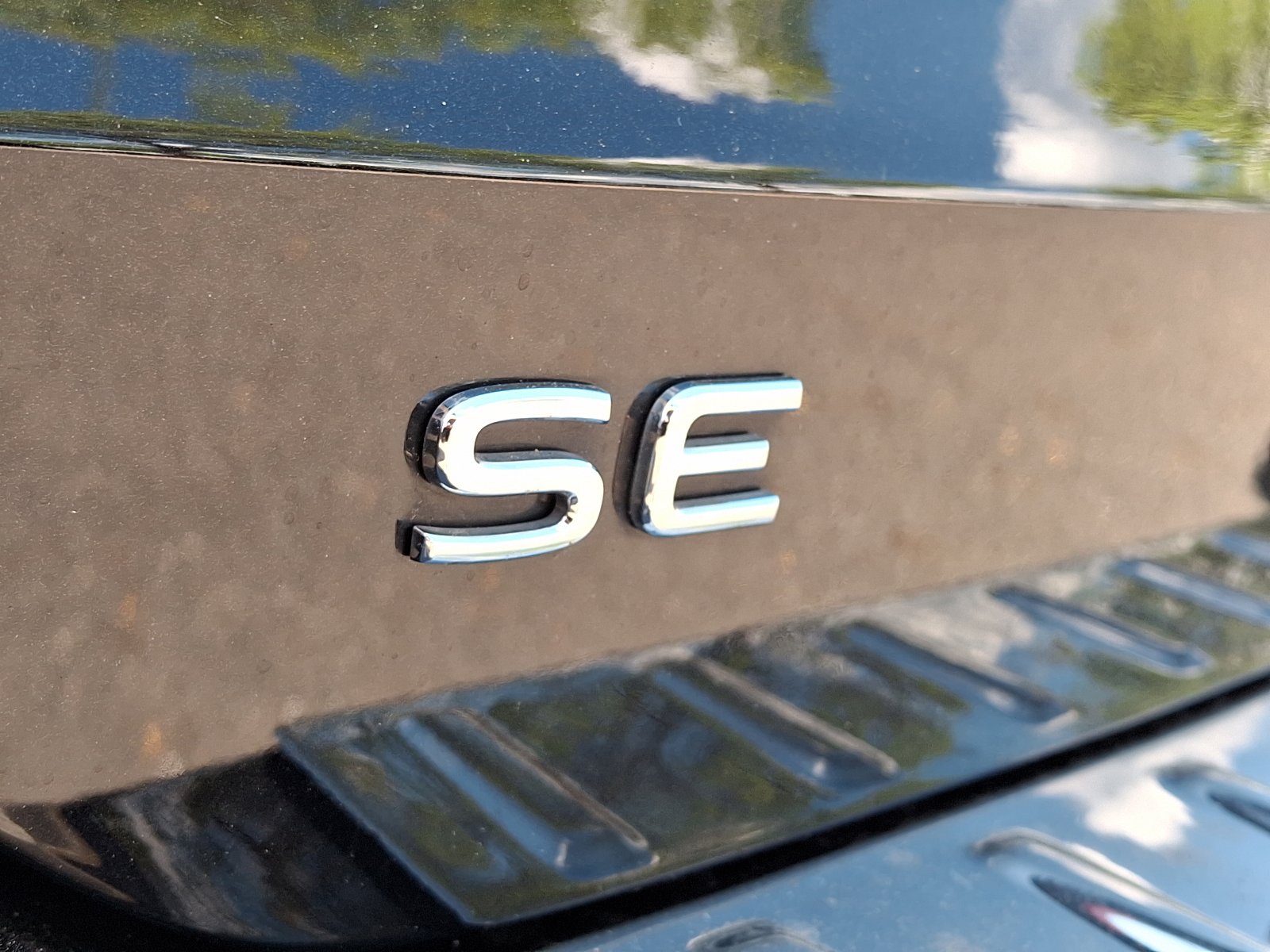 Used 2022 Volkswagen Taos SE w/ Driver Assistance Package AWD/4WD image 29