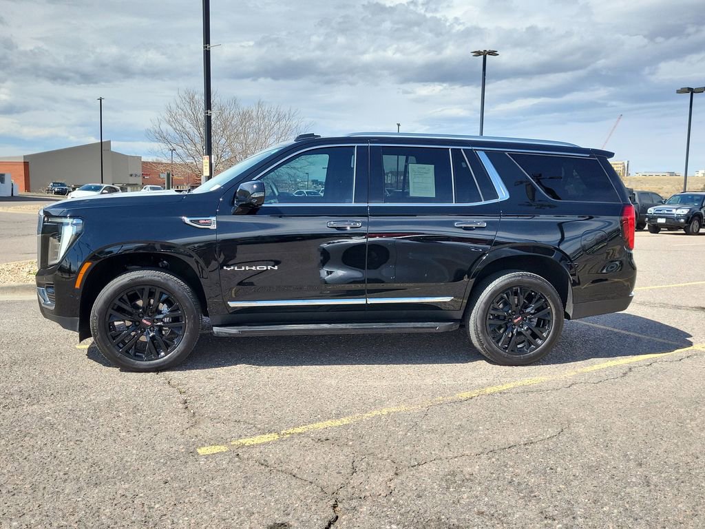 Used 2025 GMC Yukon Elevation w/ LPO, Yukon Black Package image 7