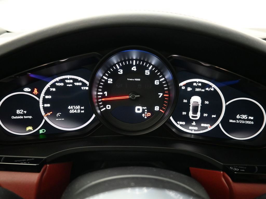 Certified 2022 Porsche Cayenne Coupe AWD/4WD image 19