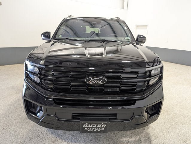 Used 2025 Ford Expedition Platinum w/ Stealth Performance Package AWD/4WD image 8