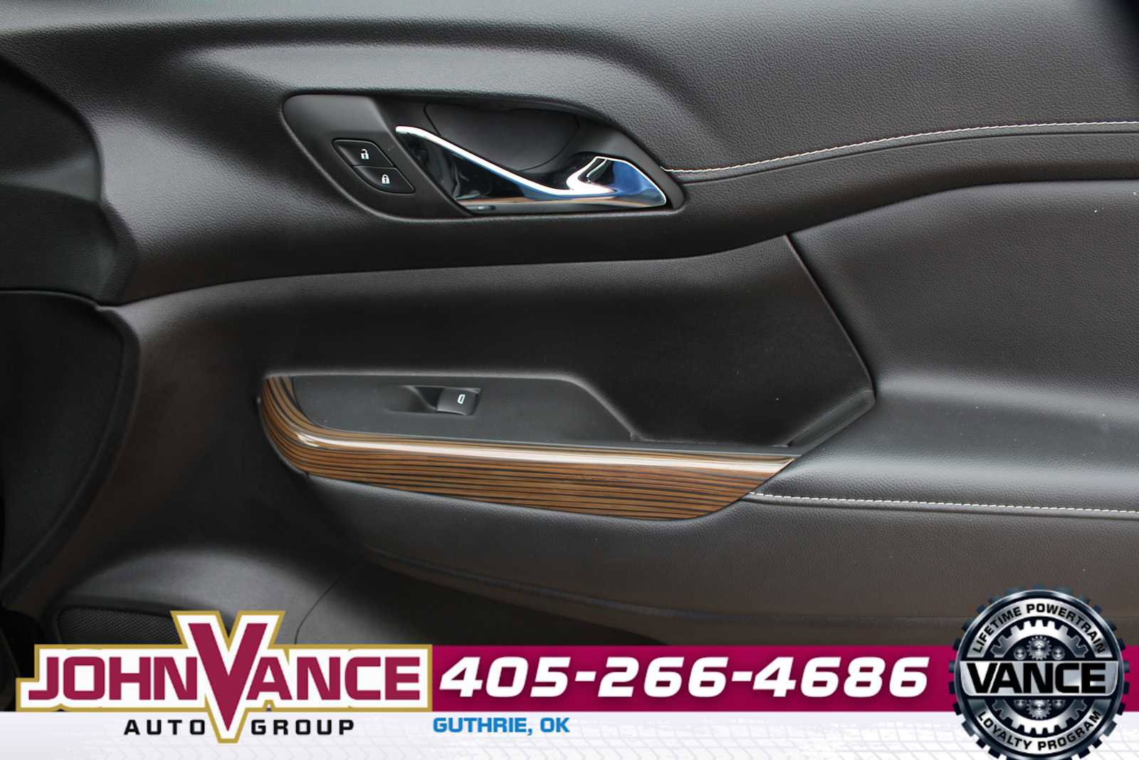 Used 2023 GMC Acadia SLE w/ Driver Convenience Package image 15