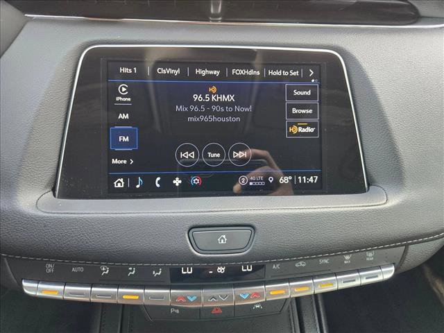 Used 2023 Cadillac XT4 Premium Luxury image 13