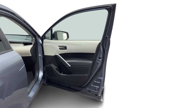 Used 2023 Toyota Corolla Cross L AWD/4WD image 9