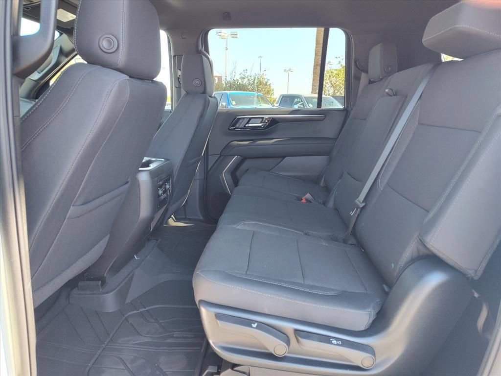 New 2026 Chevrolet Suburban LS w/ LS Custom Edition RWD image 6