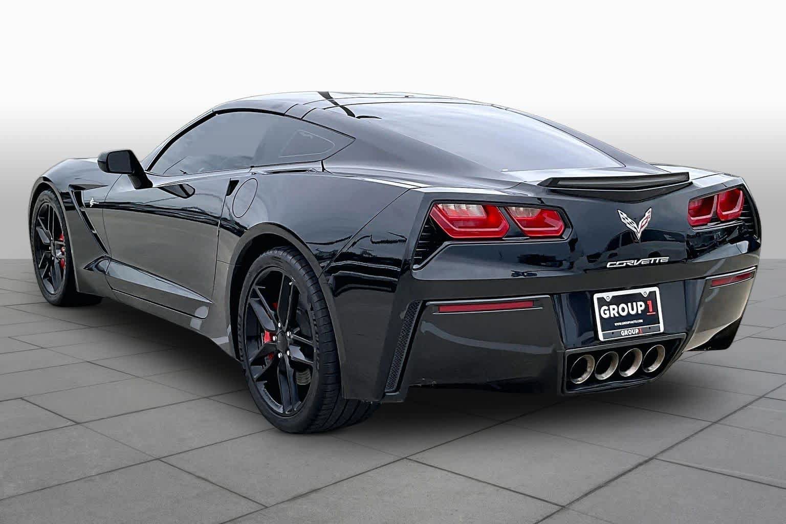 Used 2016 Chevrolet Corvette Stingray Coupe RWD image 11