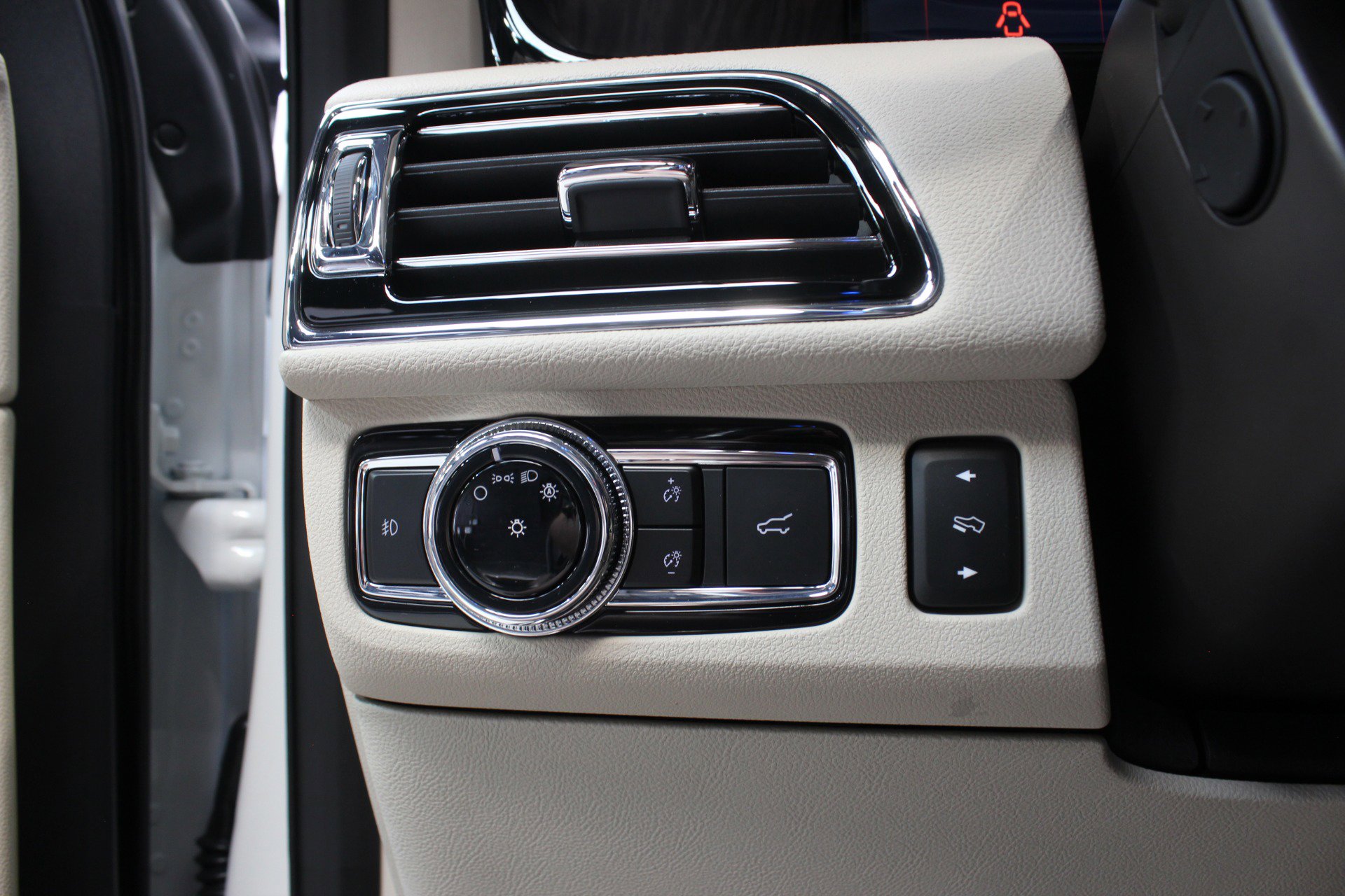 Used 2021 Lincoln Navigator Reserve w/ Luxury Package image 71